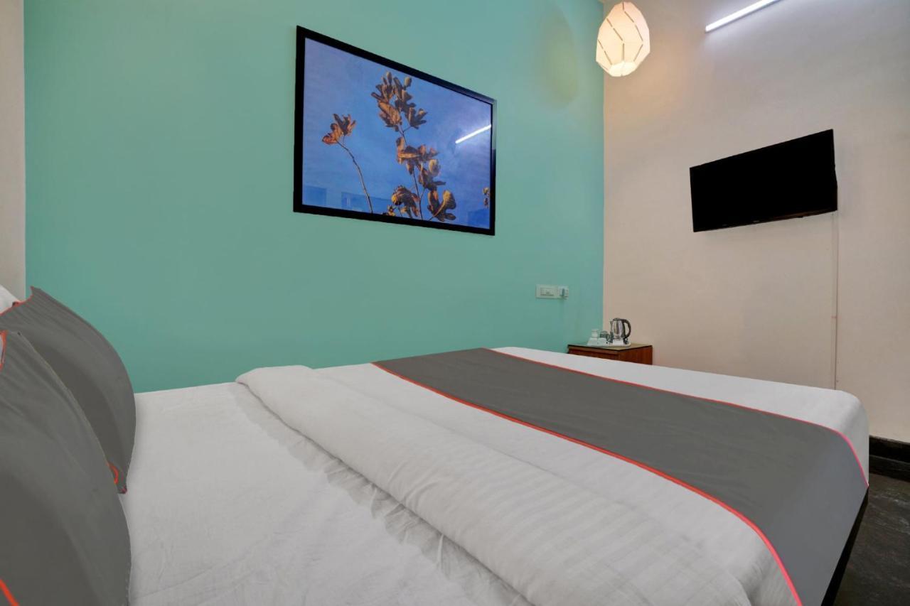 Collection O 81026 Suqoon Premium Stays Kochi Exterior foto