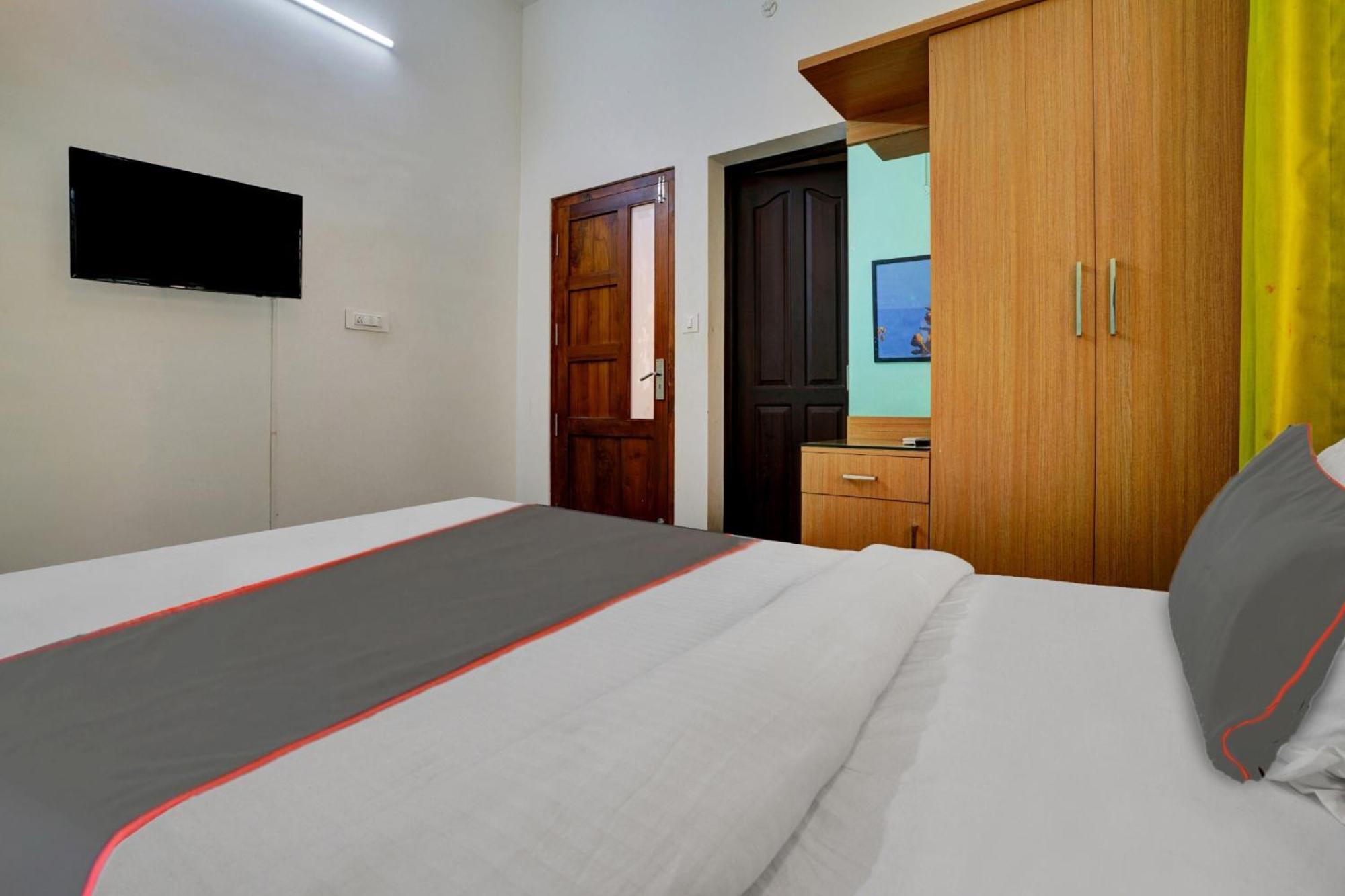 Collection O 81026 Suqoon Premium Stays Kochi Exterior foto